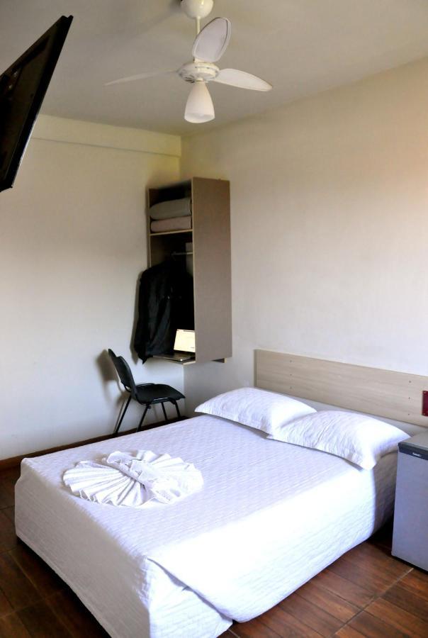 Hotel Cacula ลอนดริน่า ภายนอก รูปภาพ